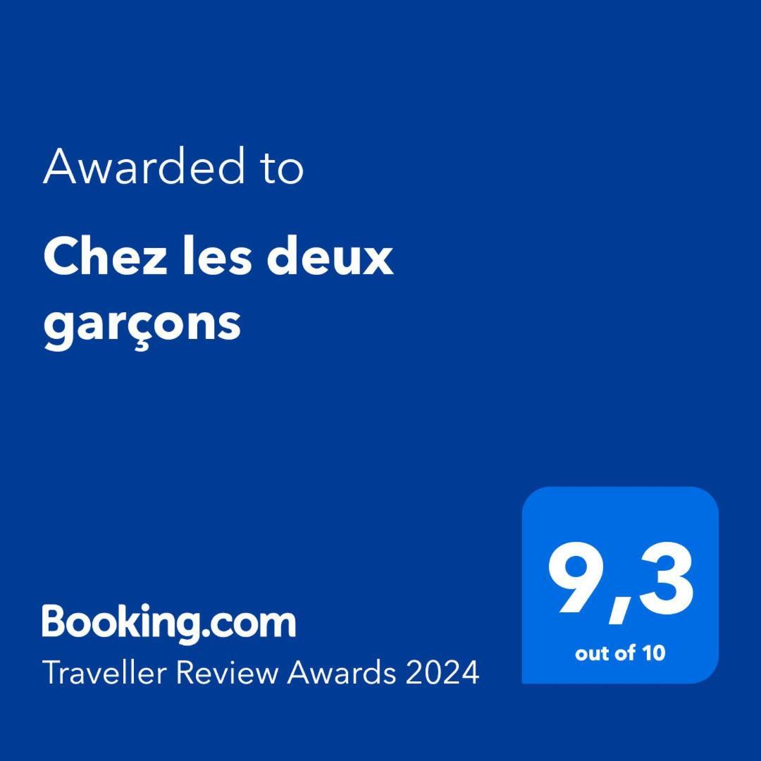 Chez Les Deux Garcons Apartment มงต์รูช ภายนอก รูปภาพ